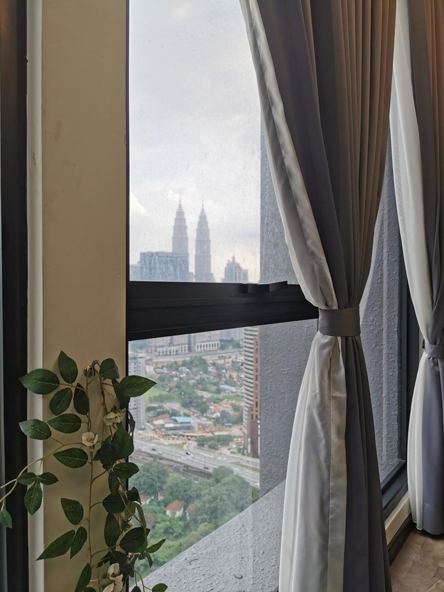 Expressionz Designer Suites Host By Aurora Premium Stay Kuala Lumpur Ngoại thất bức ảnh